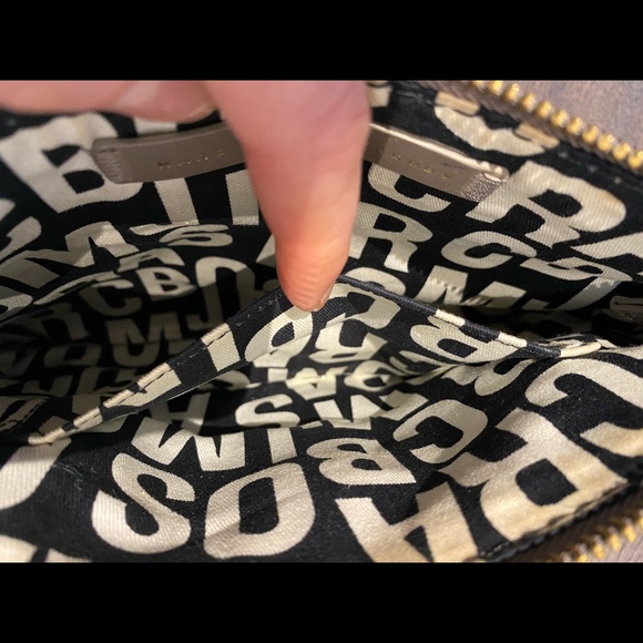 Marc by Marc Jacobs small leather crossbody bag - Picture 4 of 6